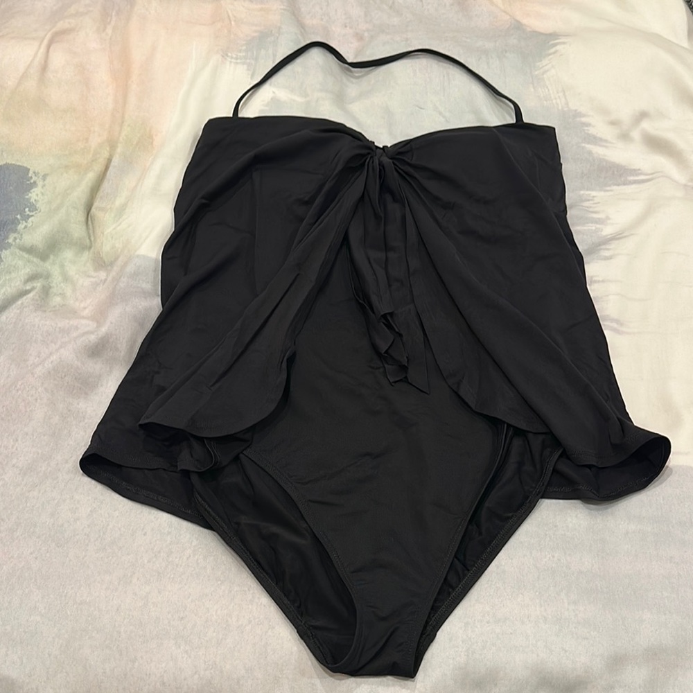 Gorgeous EUC Ralph Lauren Black One-Piece Swimsuit with Tie Front 10